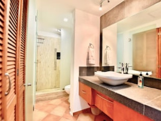 SEASIDE CONDO BY SOLYMAR