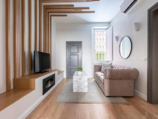 SONDER AT SPANISH STEPS