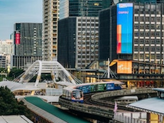 HAVEN'T MET SILOM (SHA)