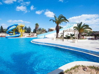 Soviva Resort - Familes Only