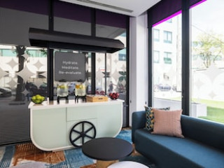 SPARK BY HILTON MADRID ALCALA