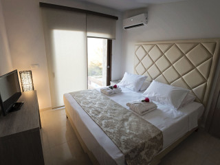 Sperveri Enalio Villas