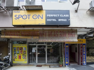 SPOT ON 89962 PERFECT CLASS HOTEL