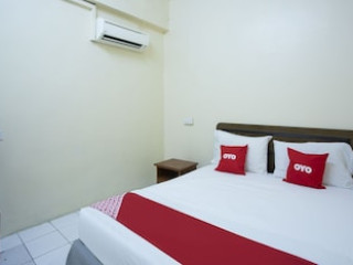 SPOT ON 89962 PERFECT CLASS HOTEL