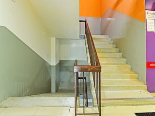 SPOT ON 90138 HOTEL ELWARDA KLCITY