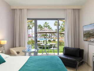 St George Beach Hotel & Spa Resort