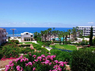 St. George Hotel Spa & Golf Beach Resort