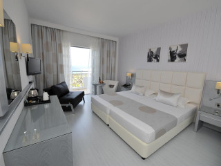 St. George Hotel Spa & Golf Beach Resort 