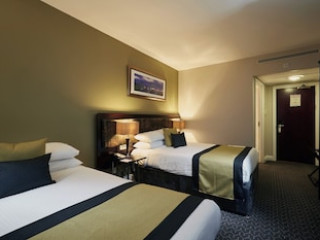 STAMFORD BRIDGE HOTEL