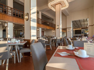 Strada Marina Hotel