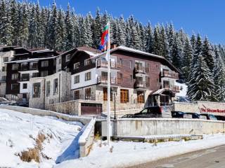 Stream Resort