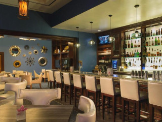 StripViewSuites at Signature