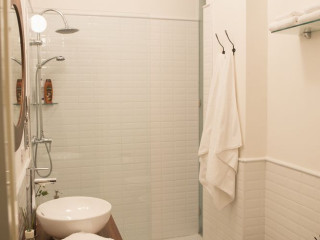 STYLE AND ROOM