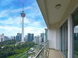 SUASANA SUITES BUKIT CEYLON