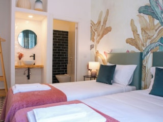 SUCCEED CAMPO PEQUENO SUITES