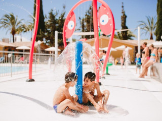 SUITES & VILLAS by DUNAS