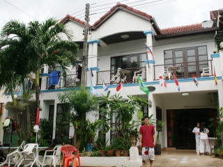 Summer Breeze Inn Hotel