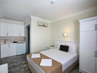 SUMMER GARDEN SUITES & BEACH HOTEL