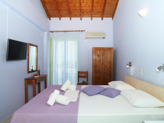 Summer House Louisa