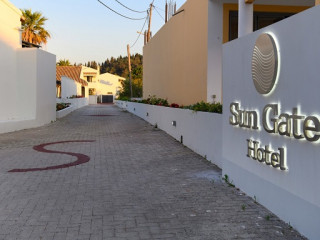 SUN GATE HOTEL