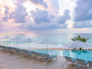 SUN PALACE COUPLES ONLY