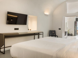 Sun Rocks Luxury Suites