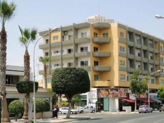 SUNFLOWER HOTEL APTS