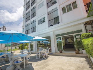 Sungthong Kamala Beach Resort