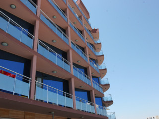Sunny Bay