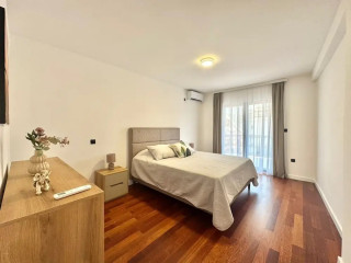 Sunny Bay Apartments