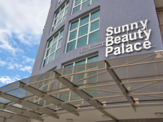 Sunny Beauty Palace