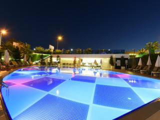 Sunprime C-Lounge - Adult Only