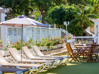 SUNRISE HOLIDAYS RESORT (ADULTS ONLY)