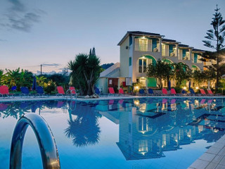 Sunrise Hotel (Adults Only)