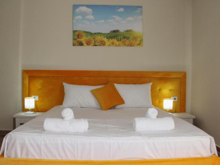 Sunrise Hotel
