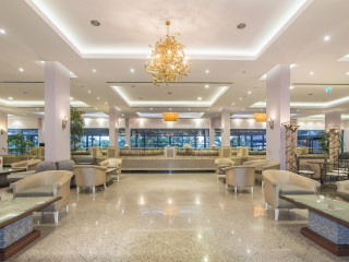 FIRST FLATOTEL INTERNATIONAL