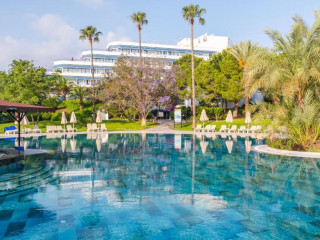 Sunrise Resort Hotel