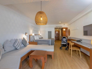 Sunwing Bangtao Beach