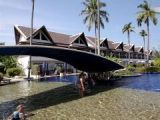 Sunwing Kamala Beach