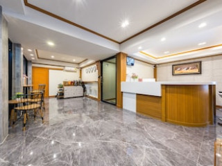 SUTHEP HOME AND HOSTEL