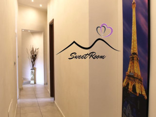 SWEET ROOM