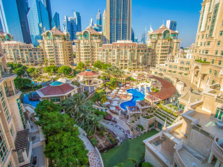 Swissôtel Al Murooj Dubai