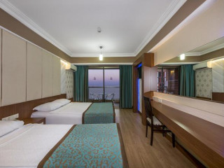 ASKA LARA RESORT & SPA