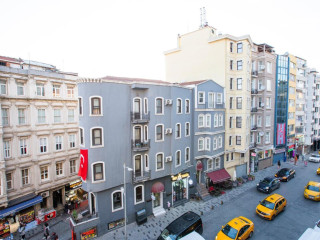 Alemeyn The Taksim Leons Hotel Cafe & Spa