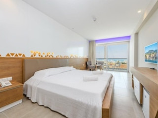 Tasia Maris Seasons Hotel - Adults Only 