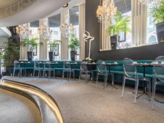 TEATRO BOUTIQUE BANDB