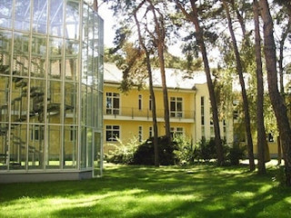 TEIKYO BERLIN JUGENDGÄSTEHAUS