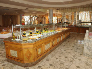 Barcelona Central Garden Hostel