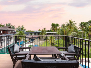Holiday Ao Nang Beach Resort