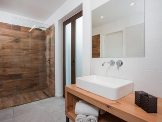 Terra Pietra Luxury Villas